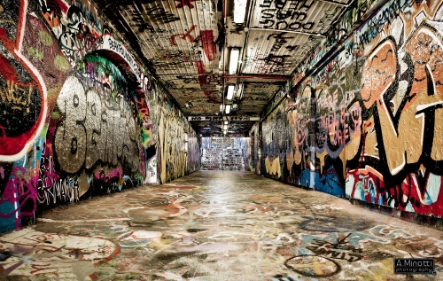 Panorama_graffiti tunnel